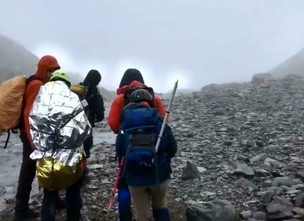 Los turistas fueron rescatados de una grieta en el Glaciar Vicinguerra