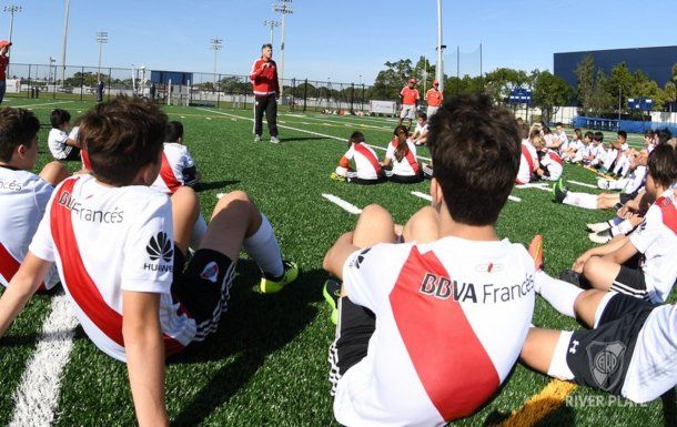 (cariverplate.com.ar)