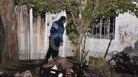 Mató a su mujer y a sus dos hijos e incendió la casa para simular un accidente en Olavarría Mató a su mujer y a sus dos hijos e incendió la casa para simular un accidente en Olavarría