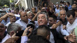 ¿El nuevo peronismo? Barrionuevo se presentó como interventor junto a Campolongo y Bárbaro ¿El nuevo peronismo? Barrionuevo se presentó como interventor junto a Campolongo y Bárbaro