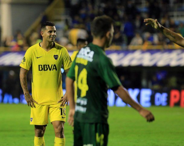 Edwin Cardona se lamenta tras el gol de Defensa y Justicia<br>