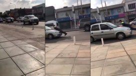 VIDEO: Quiso evitar un control de tránsito y arrastró a un agente varios metros VIDEO: Quiso evitar un control de tránsito y arrastró a un agente varios metros