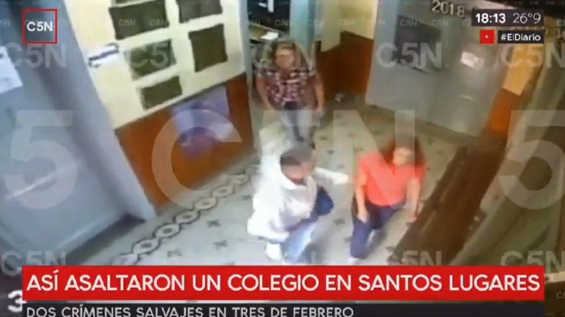 Un delincuente entró armado a robar en una escuela de Santos Lugares