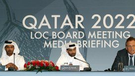 Hassan Al Thawadi (centro) encabezó la candidatura de Qatar para que sea sede de la Copa del Mundo en 2022 Hassan Al Thawadi (centro) encabezó la candidatura de Qatar para que sea sede de la Copa del Mundo en 2022