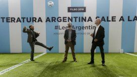 Manguel no se halló a gusto con la decoración del stand de Argentina en la Filbo 2018 Manguel no se halló a gusto con la decoración del stand de Argentina en la Filbo 2018