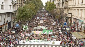 Marcha por la legalización de la marihuana - Crédito: lamarihuana.com Marcha por la legalización de la marihuana - Crédito: lamarihuana.com