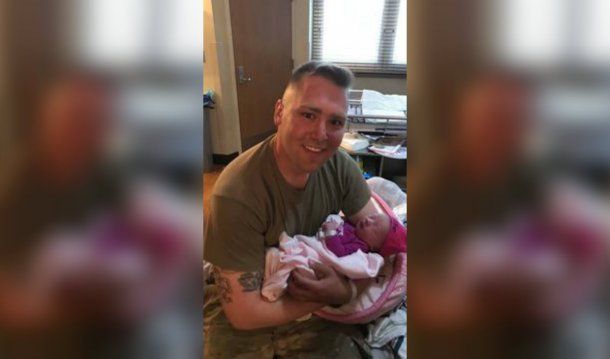 Brooks vio cómo nacía su hija a través del celular