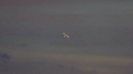 ¿Es un avión o un OVNI? ¿Es un avión o un OVNI?