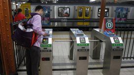 Viajar un mes en subte es tan caro como un vuelo a Córdoba Viajar un mes en subte es tan caro como un vuelo a Córdoba