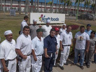 cortes en panamericana: trabajadores de kraft protestan por el despido de un empleado cortes en panamericana: trabajadores de kraft protestan por el despido de un empleado