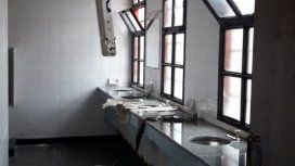 Cada vez que llueve se suspenden las clases: el drama de una escuela de Bernal Cada vez que llueve se suspenden las clases: el drama de una escuela de Bernal