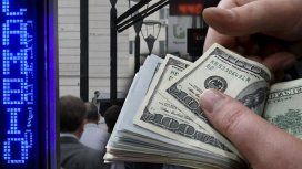 Se aceleró la devaluación del peso: el dólar subió 62 centavos y cerró a $21 Se aceleró la devaluación del peso: el dólar subió 62 centavos y cerró a $21