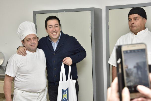 El intendente de Malvinas Argentinas, Leo Nardini, inauguró el Centro Municipal de Estudios