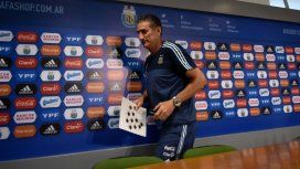 Edgardo Bauza en una de sus últimas conferencias de prensa como DT de la Selección Edgardo Bauza en una de sus últimas conferencias de prensa como DT de la Selección