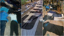 Así detenían a los barras de Racing en las inmediaciones de la cancha de Banfield Así detenían a los barras de Racing en las inmediaciones de la cancha de Banfield
