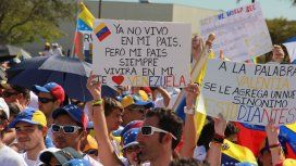 Cientos de venezolanos protestaron en el exterior contra las elecciones de Maduro Cientos de venezolanos protestaron en el exterior contra las elecciones de Maduro