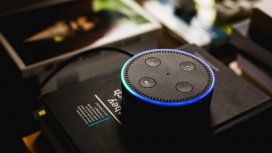 Alexa grabó la conversación de una pareja y la envió a un contacto Alexa grabó la conversación de una pareja y la envió a un contacto