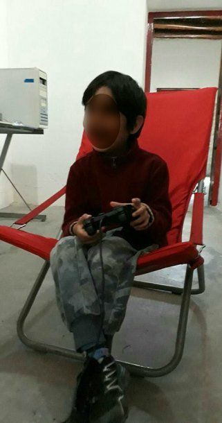 La mam?? de una compa??era lo discrimin?? porque tiene autismo