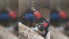 Se juntaron a rezar y los tragó un pozo de 3 metros Se juntaron a rezar y los tragó un pozo de 3 metros