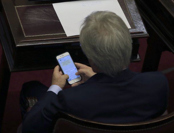 El chat de Pinedo con Frigerio se viralizó<br>