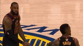 VIDEO: El increíble error de Jr. Smith y la reacción de Lebron en la final de la NBA VIDEO: El increíble error de Jr. Smith y la reacción de Lebron en la final de la NBA