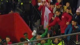 Grandes en la derrota: la hinchada de Sarmiento aplaudió a San Martín Grandes en la derrota: la hinchada de Sarmiento aplaudió a San Martín