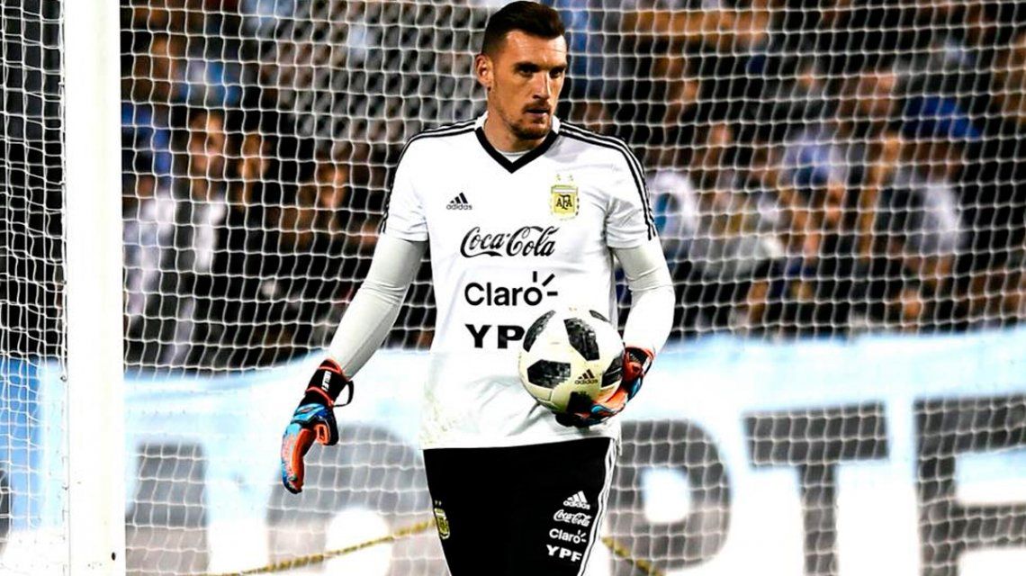 ¿El que pide la gente? Franco Armani sería el arquero titular de la