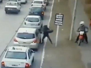 violento ataque motochorro en bahia blanca: se fueron sin nada violento ataque motochorro en bahia blanca: se fueron sin nada