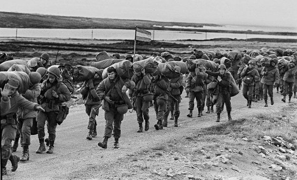 El 2 de abril de 1982 tropas argentinas desembarcaron en las Malvinas<br>