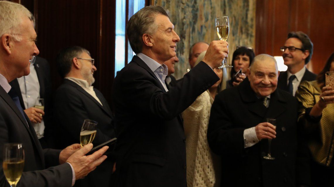 Nos vemos en Disney| Después de hablar del hallazgo del ARA San Juan, Macri se fue de fiesta