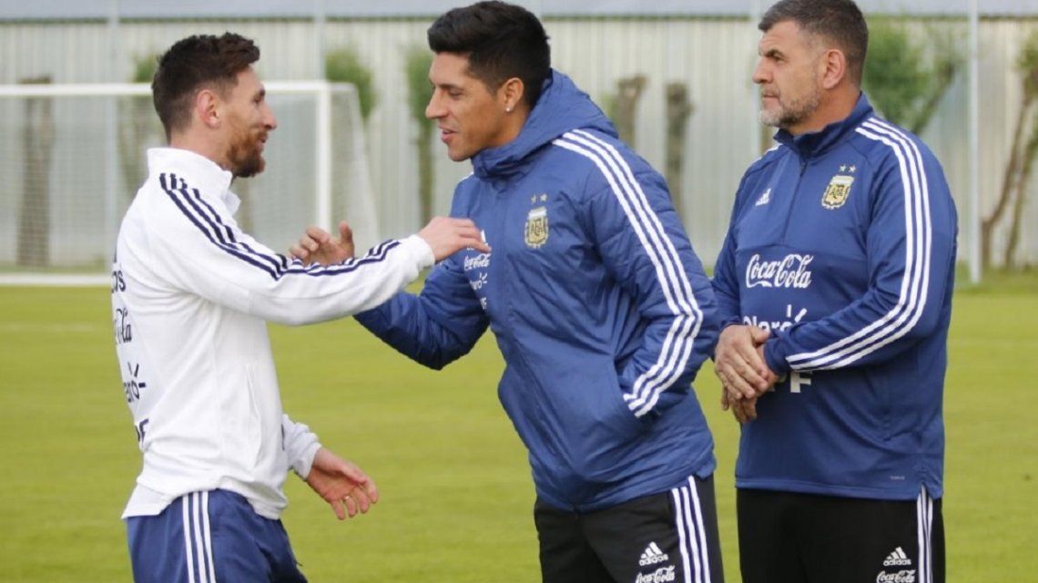 Enzo Pérez y Messi en la Selección - Crédito: @Argentina
