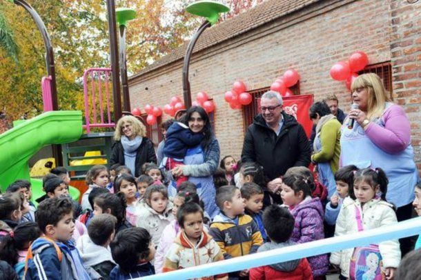 Los chicos, a pura ansiedad para probar el nuevo espacio del jardín