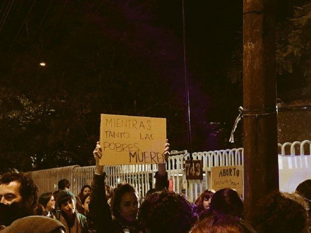 Así se manifestaban en la Embajada de la Argentina en Paraguay<br>