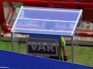 El mismo árbitro de Lanús - River de la Libertadores 2017 utilizó el VAR El mismo árbitro de Lanús - River de la Libertadores 2017 utilizó el VAR