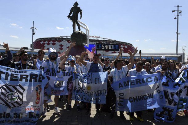 Una gran cantidad de de argentinos acompañaron a la Selección en su debut.