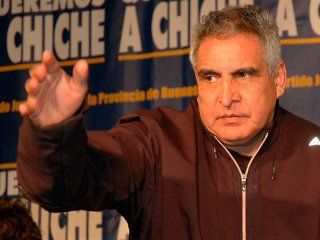 El Pata Medina vinculó a su familia en el intento de robo a su casa El Pata Medina vinculó a su familia en el intento de robo a su casa