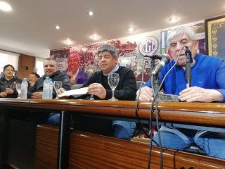 camioneros acordo aumento del 25%: 10 puntos por encima de la meta del gobierno camioneros acordo aumento del 25%: 10 puntos por encima de la meta del gobierno
