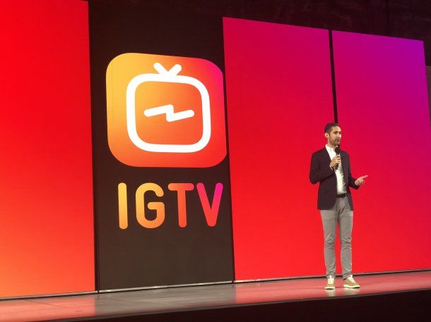 Kevin Systrom, CEO de Instagram, presentando IGTV