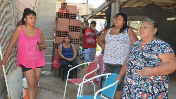 Pelea entre vecinos de Neuquén - Crédito: Sebastian Fariña Petersen/lmneuquen