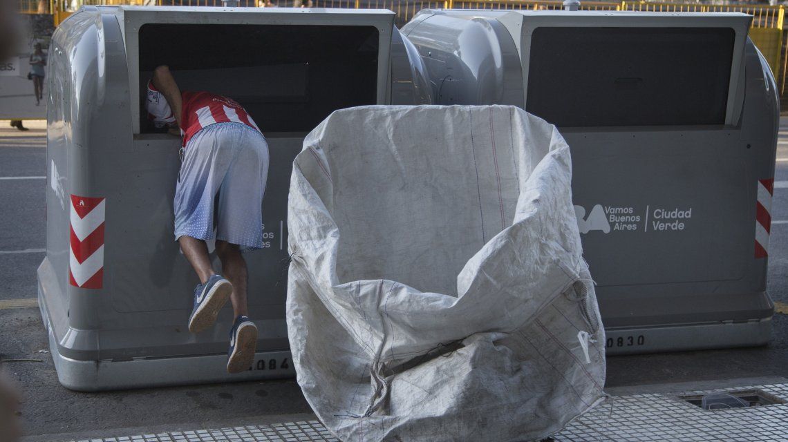 Casi la mitad de los chicos argentinos son pobres y uno de cada tres ... Casi la mitad de los chicos argentinos son pobres y uno de cada tres ...