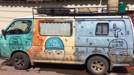 Le robaron la camioneta a una pareja argentina que emprendió una travesía hasta Alaska Le robaron la camioneta a una pareja argentina que emprendió una travesía hasta Alaska