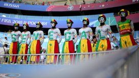 Polémico comentario de Gustavo Lombardi contra los hinchas de Senegal Polémico comentario de Gustavo Lombardi contra los hinchas de Senegal