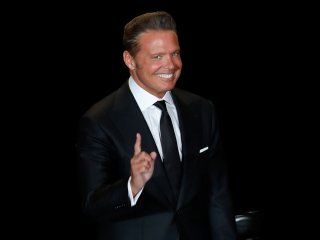 luis miguel, una figura publica aun mas publica luis miguel, una figura publica aun mas publica