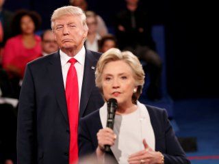 Donald Trump y Hillary Clinton durante uno de los debates previos a la última elección Donald Trump y Hillary Clinton durante uno de los debates previos a la última elección