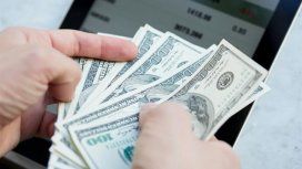 A pedido del FMI, el Gobierno anunció que reduce la venta diaria de dólares A pedido del FMI, el Gobierno anunció que reduce la venta diaria de dólares