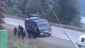 Represión a los Mapuche en Villa Mascardi - Crédito: @Argengchogau Represión a los Mapuche en Villa Mascardi - Crédito: @Argengchogau