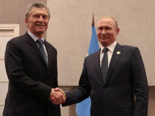 Macri y Putin en la cumbre del BRICS - Crédito: @mauriciomacri Macri y Putin en la cumbre del BRICS - Crédito: @mauriciomacri