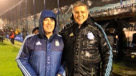 Luis Ventura con Juan Manuel Lugones bajo la lluvia Luis Ventura con Juan Manuel Lugones bajo la lluvia