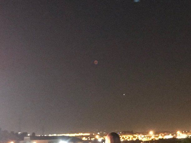 Eclipse de Luna roja - Crédito: @Ptolomeo74<br>