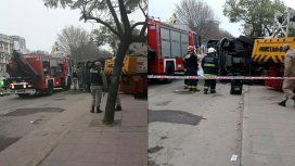 Accidente entre un camión y una grúa en Puerto Madero: hay al menos un muerto Accidente entre un camión y una grúa en Puerto Madero: hay al menos un muerto